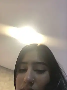 Miia Parker online show from 11.08.25