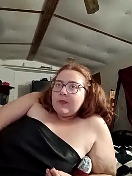 Snapshot of XEmoxkittyx chatting on 02.15.26 XEmoxkittyx online show from 02.15.26