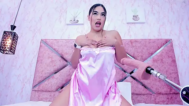 HOT EMIILY  online show from 10.26.25