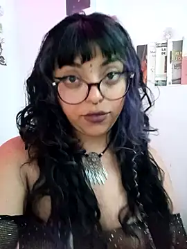 Snapshot of Kirmy_mi chatting on 09.12.25 Kirmy mi online show from 09.12.25