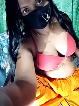 Snapshot of Mistompa24 chatting on 04.05.26 Mistompa24 online show from 04.05.26