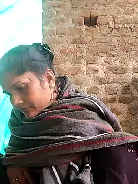 Snapshot of Rakhi_j chatting on 11.17.25 Rakhi j online show from 11.17.25