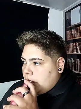 Hailey Curvy online show from 10.16.25