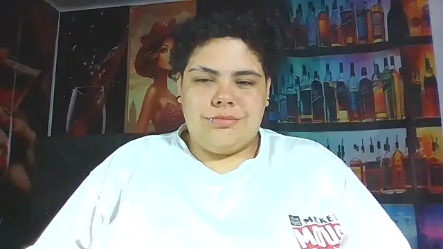 Snapshot of Hailey_Curvy chatting on 06.14.26 Hailey Curvy online show from 06.14.26