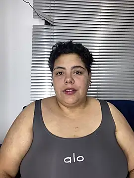 Snapshot of Hailey_Curvy chatting on 07.15.26 Hailey Curvy online show from 07.15.26