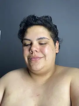 Snapshot of Hailey_Curvy chatting on 07.28.26 Hailey Curvy online show from 07.28.26