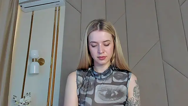 Touch me online show from 09.19.25