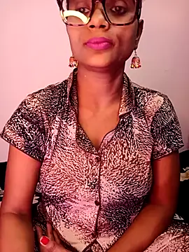 Snapshot of Mohini_Josh069 chatting on 10.01.25 Mohini Josh069 online show from 10.01.25