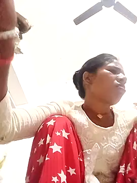 Snapshot of Rubi_sarma chatting on 09.30.25 Rubi sarma online show from 09.30.25