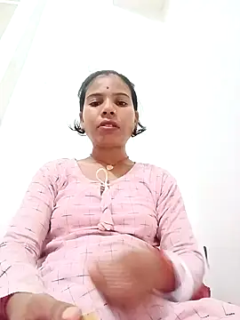 Snapshot of Rubi_sarma chatting on 10.02.25 Rubi sarma online show from 10.02.25