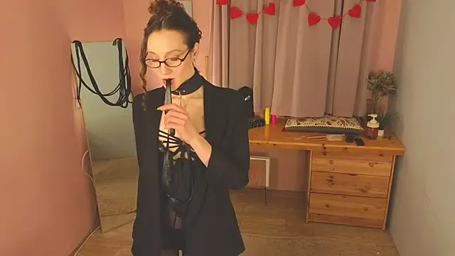 laracroftmansion online show from 02.19.26