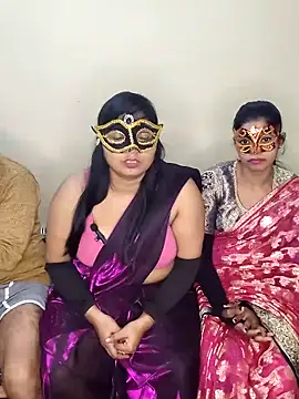 Snapshot of Hot_modal chatting on 12.22.25 Hot modal online show from 12.22.25