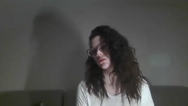 LaVostraDorothy online show from 12.15.25