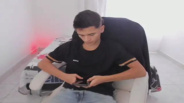 Aron Boyy online show from 09.20.25