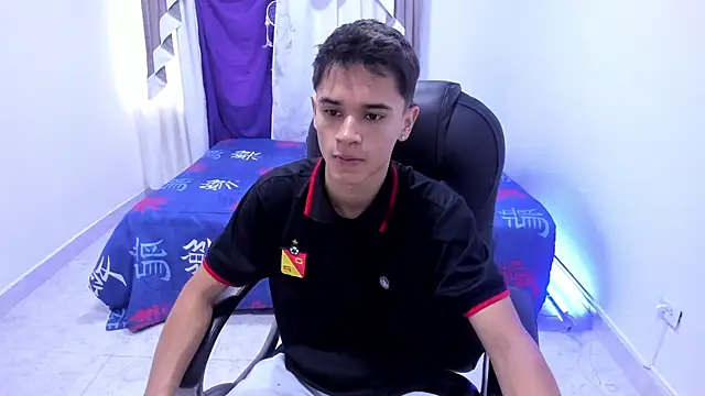 Aron Boyy online show from 10.08.25