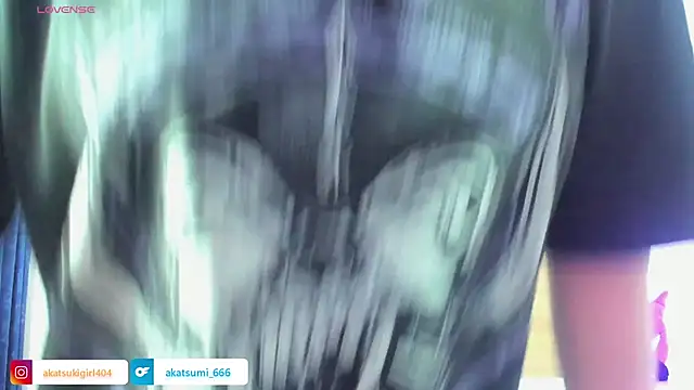 Snapshot of Akatsumi_ chatting on 10.28.25 Akatsumi  online show from 10.28.25