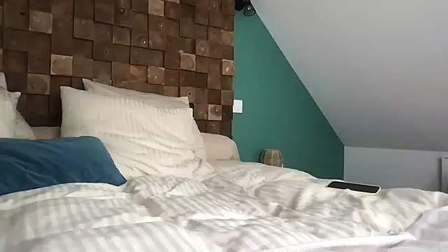 AmyStone   online show from 02.20.26