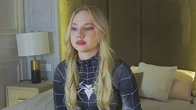 Sky Cutie online show from 04.09.26