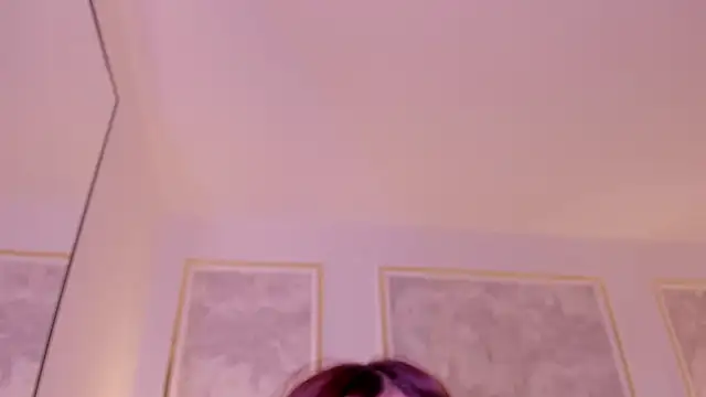doll eyees  online show from 09.19.25