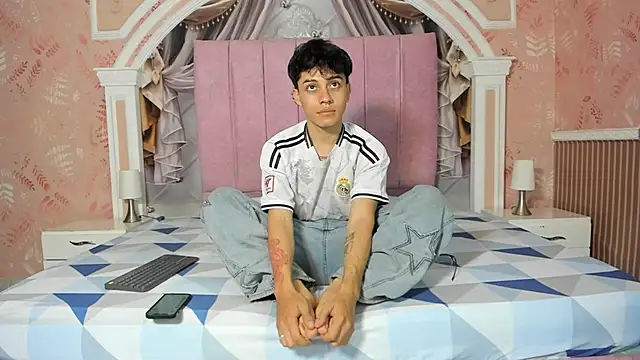 Snapshot of Dani_rivass chatting on 09.22.25 Dani rivass online show from 09.22.25