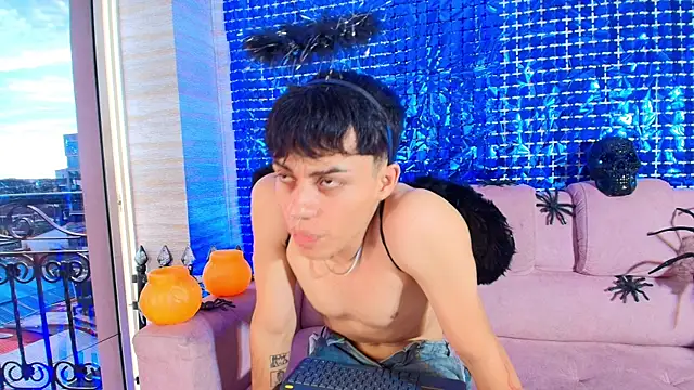 Snapshot of Dani_rivass chatting on 10.15.25 Dani rivass online show from 10.15.25