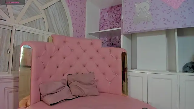 Dani rivass online show from 11.13.25