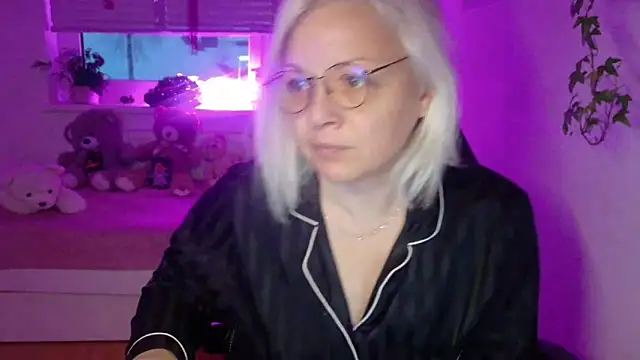 Linsy Kim online show from 01.14.26