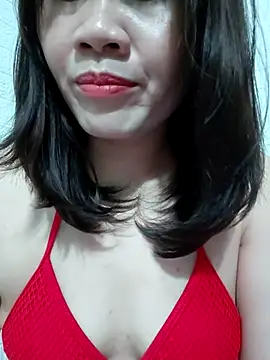 Snapshot of Singlemom69x chatting on 04.25.26 Singlemom69x online show from 04.25.26