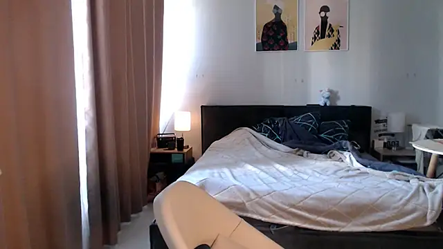 VivianCoke online show from 06.19.26