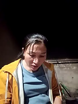 YAYAA-502 online show from 11.17.25