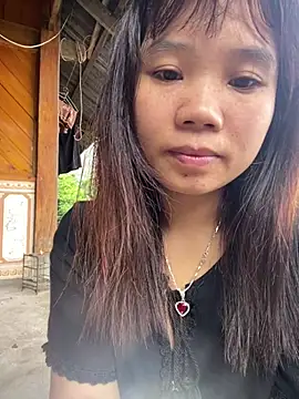 Snapshot of Ngoc-bbi chatting on 04.20.26 Ngoc-bbi online show from 04.20.26