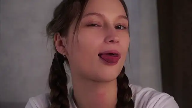 MelaniSeiver online show from 09.19.25