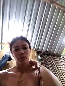 dulcelatin21 online show from 11.24.25