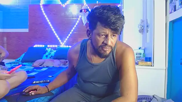 dulcelatin21 online show from 01.15.26