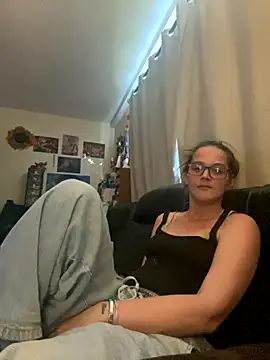 Snapshot of kittykatbean chatting on 09.21.25 kittykatbean online show from 09.21.25