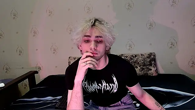 Snapshot of kazzu_daw chatting on 01.12.26 kazzu daw online show from 01.12.26