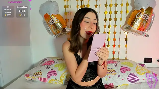 MilenaCrown online show from 10.05.25