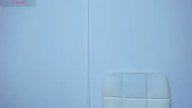 Snapshot of luvely chatting on 10.09.25 luvely online show from 10.09.25