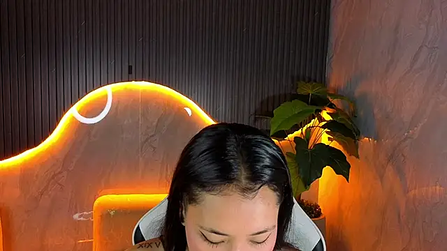 Snapshot of Hollypeyton_Tp chatting on 09.09.25 Hollypeyton Tp online show from 09.09.25