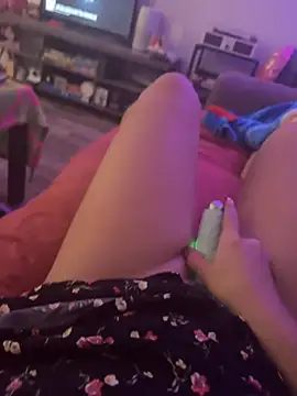 Snapshot of Sassy_Doll420 chatting on 12.02.25 Sassy Doll420 online show from 12.02.25