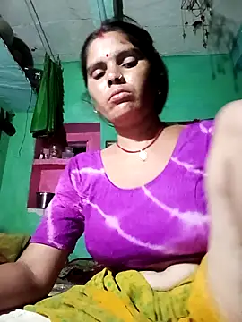 Snapshot of Sexy_queeny chatting on 09.12.25 Sexy queeny online show from 09.12.25