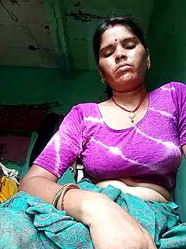 Snapshot of Sexy_queeny chatting on 09.19.25 Sexy queeny online show from 09.19.25