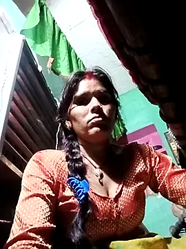 Snapshot of Sexy_queeny chatting on 10.01.25 Sexy queeny online show from 10.01.25