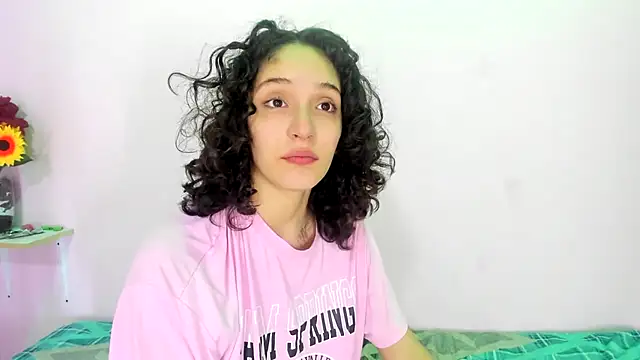 TeensNews18 online show from 09.23.25