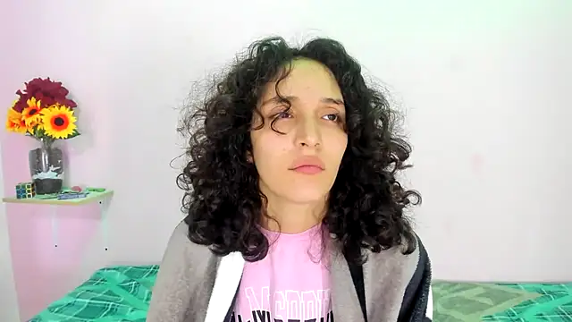 TeensNews18 online show from 09.24.25