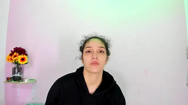 TeensNews18 online show from 09.28.25