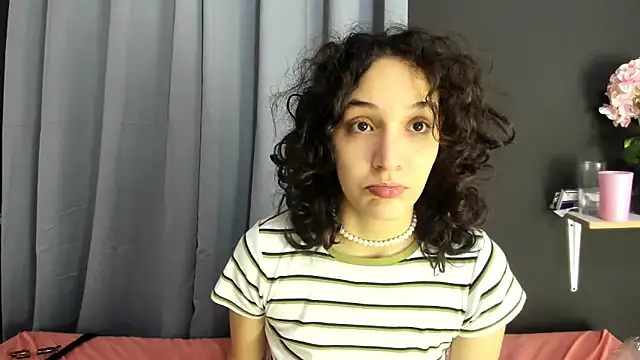 TeensNews18 online show from 10.31.25