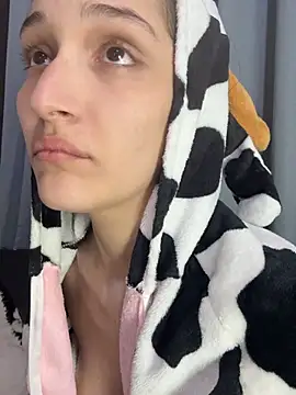 TeensNews18 online show from 04.11.26