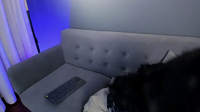 flower smith  online show from 04.09.26