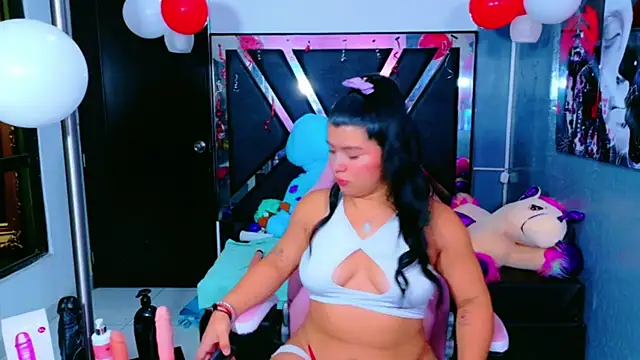 Snapshot of Selene_Thomson chatting on 09.21.25 Selene Thomson online show from 09.21.25